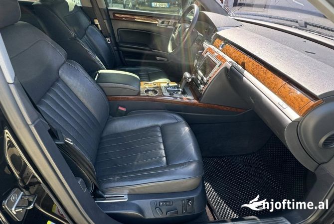 Makina ne shitje ne Tirane, Volkswagen, 2013 Diesel,Kambio Automatik Pagesa 8,990  Euro.