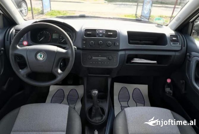 Makina ne shitje ne Tirane, Skoda, 2008 gasoline-gas,Kambio Manual Pagesa 3,200  Euro.