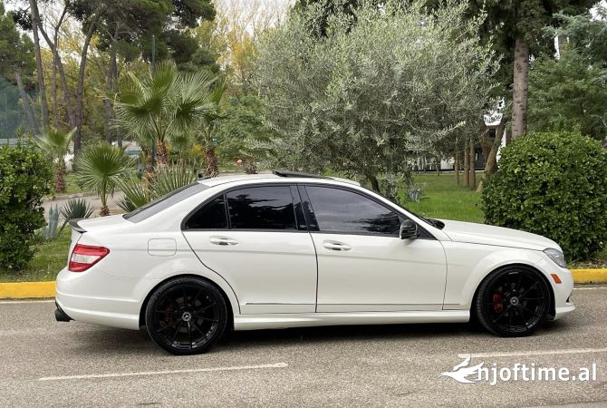 Makina ne shitje ne Tirane, Mercedes-Benz, 2010 Benzine,Kambio Automatik Pagesa 6,300  Euro.