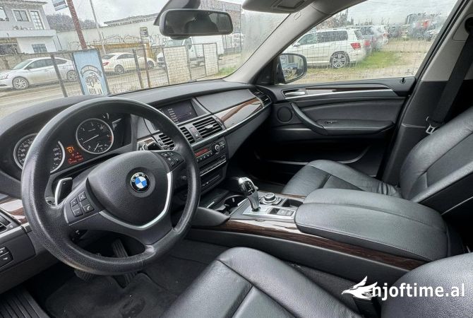 Makina ne shitje  ne Tirane - 14,900 Euro