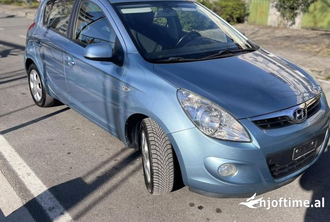Makina ne shitje ne Tirane - 4,500 Euro