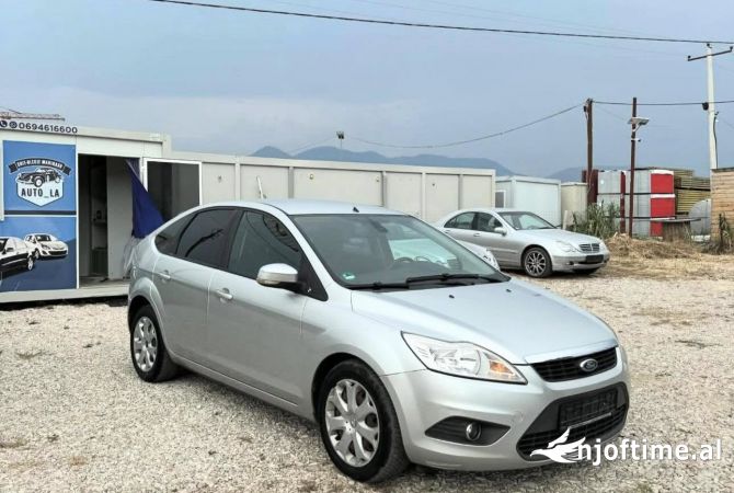 Makina ne shitje  ne Tirane - 3,800 Euro