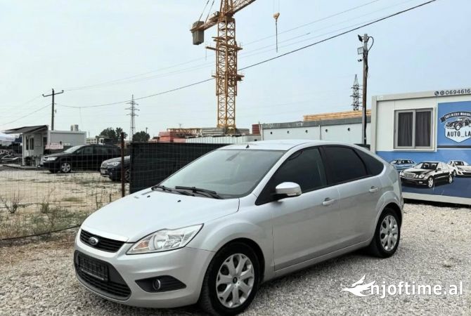 Makina ne shitje ne Tirane - 3,800 Euro