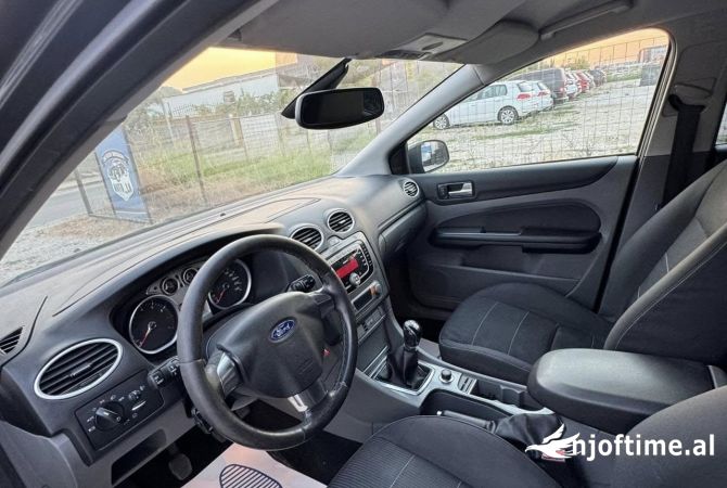 Makina ne shitje  ne Tirane - 3,200 Euro