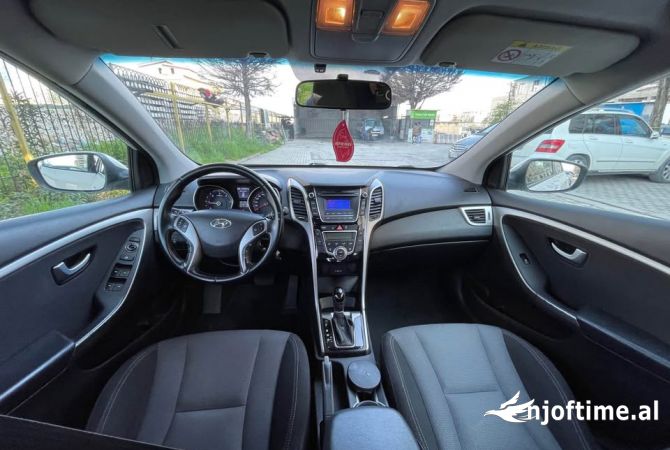 Makina ne shitje ne Tirane, Hyundai, 2014 Diesel,Kambio Automatik Pagesa 7,500  Euro.