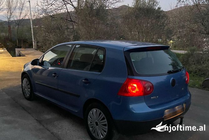 Makina ne shitje  ne Tirane - 3,000 Euro