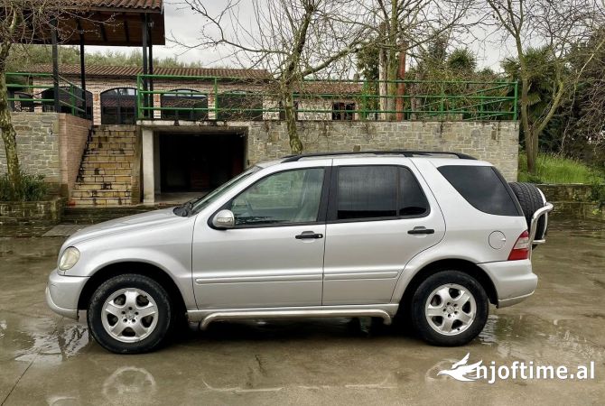 Makina ne shitje  ne Tirane - 3,500 Euro