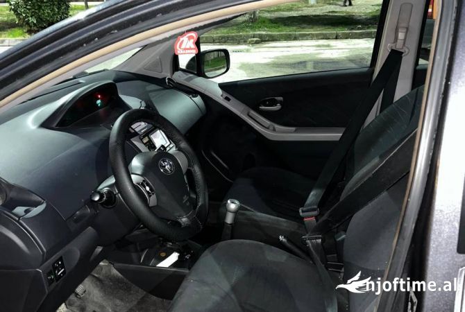 Makina ne shitje ne Tirane, Toyota, 2009 Diesel,Kambio Manual Pagesa 3,800  Euro.