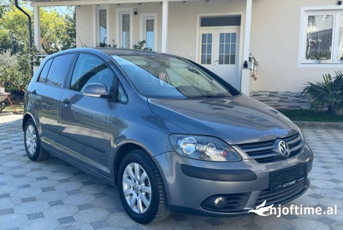 Makina ne shitje ne Tirane - 3,900 Euro