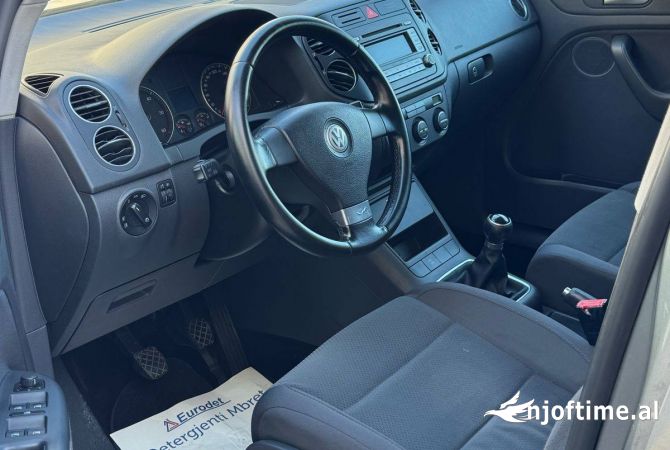 Makina ne shitje ne Tirane, Volkswagen, 2007 Diesel,Kambio Manual Pagesa 3,900  Euro.
