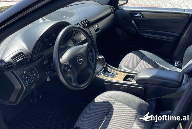 Auto in Vendita  a Tirana - 5,500 Euro