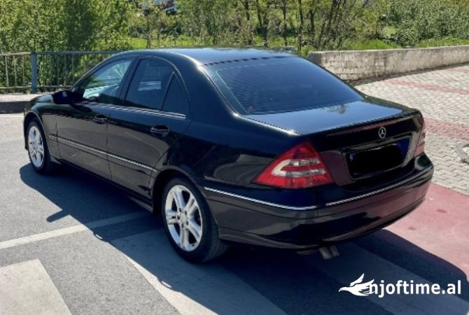 Makina ne shitje ne Tirane, Mercedes-Benz, 2007 Diesel,Kambio Automatik Pagesa 5,500  Euro.