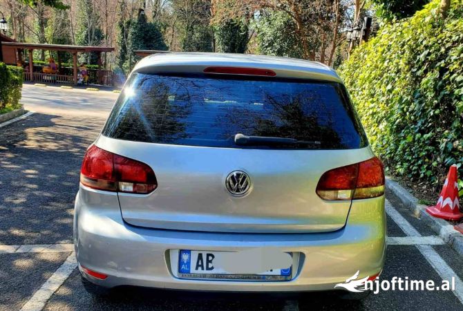 Makina ne shitje ne Tirane, Volkswagen, 2010 gasoline-gas,Kambio Automatik Pagesa 5,300  Euro.