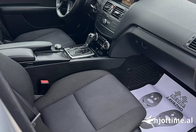 Makina ne shitje  ne Tirane - 6,000 Euro