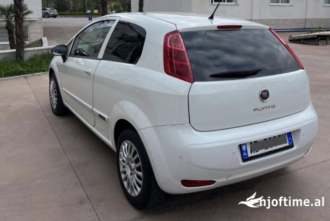 Auto in Vendita  a Tirana - 4,000 Euro