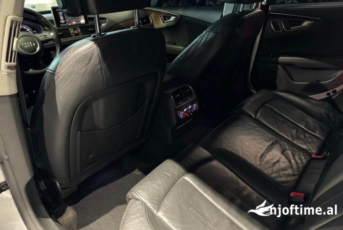 Makina ne shitje ne Tirane, Audi, 2015 Diesel,Kambio Automatik Pagesa 13,900  Euro.