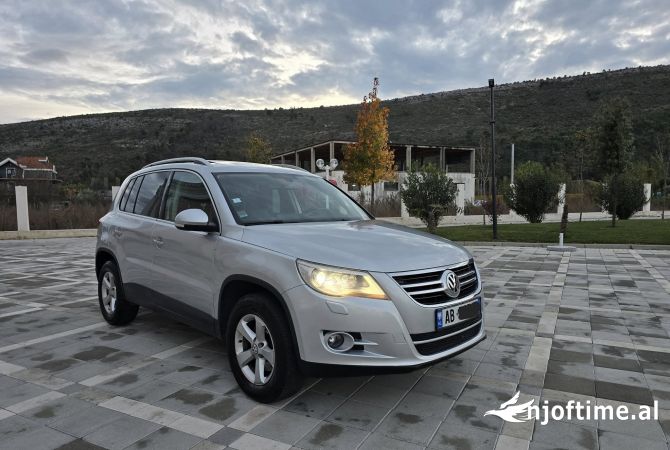 Makina ne shitje ne Tirane, Volkswagen, 2008 Diesel,Kambio Automatik Pagesa 7,800  Euro.