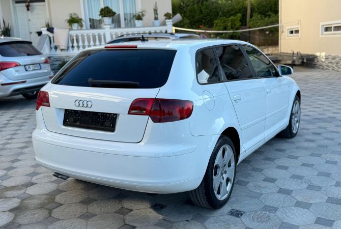 Auto in Vendita  a Tirana - 4,700 Euro
