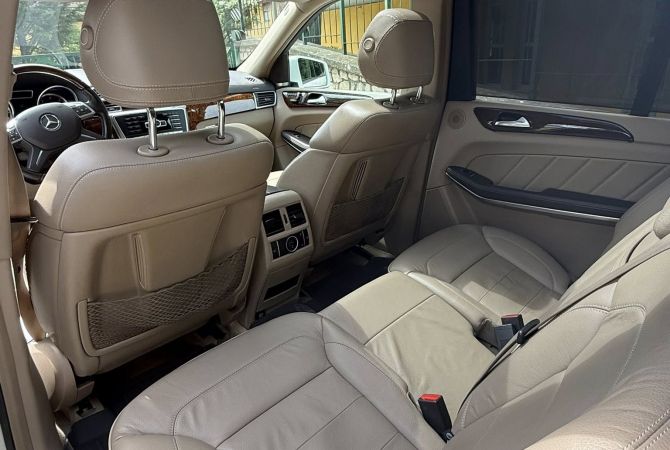 Makina ne shitje ne Tirane, Mercedes-Benz, 2013 Diesel,Kambio Automatik Pagesa 17,500  Euro.