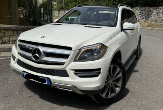Makina ne shitje  ne Tirane - 17,500 Euro