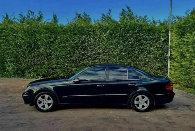Auto in Vendita  a Tirana - 5,200 Euro