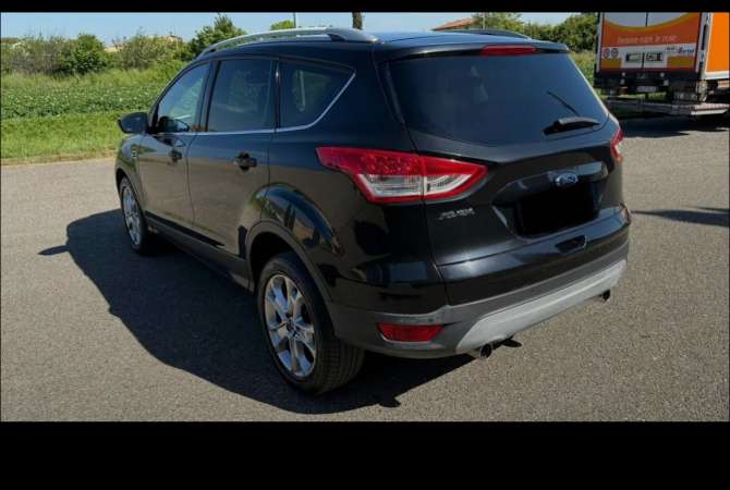 Makina ne shitje ne Tirane, Ford, 2014 Diesel,Kambio Automatik Pagesa 8,500  Euro.