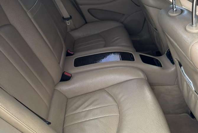 Makina ne shitje ne Tirane, Mercedes-Benz, 2007 Diesel,Kambio Automatik Pagesa 7,500  Euro.