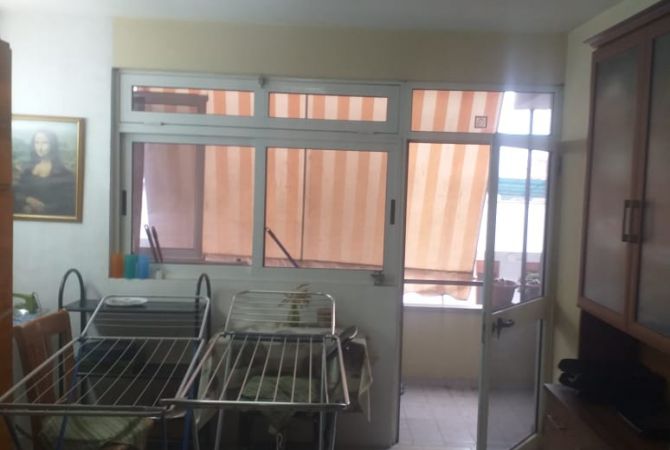 Shtepi me qera Apartament ne Tirane, 4+1, Mobilimi E mobiluar, Pagesa 55,000  Leke.