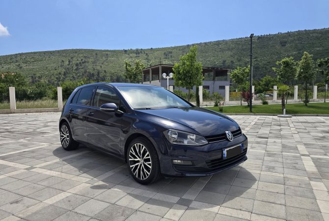 Makina ne shitje  ne Tirane - 8,900 Euro