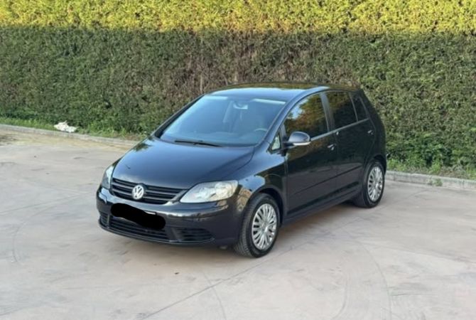 Makina ne shitje  ne Tirane - 5,300 Euro
