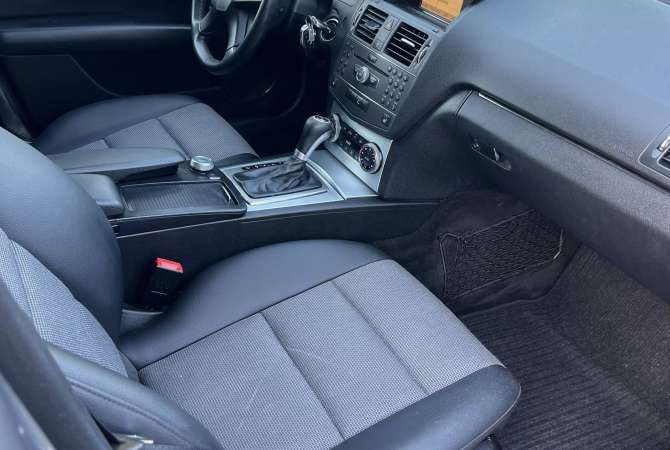 Makina ne shitje  ne Tirane - 6,300 Euro