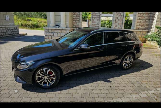 Makina ne shitje  ne Tirane - 17,950 Euro