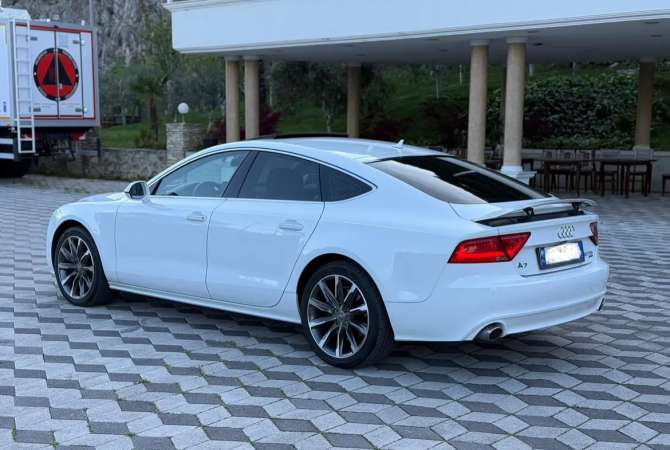 Makina ne shitje  ne Tirane - 13,500 Euro
