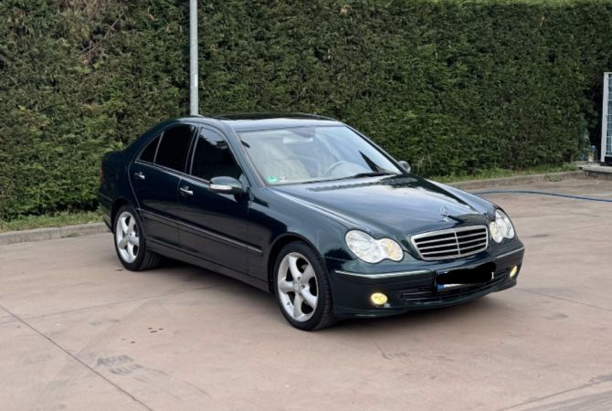 Makina ne shitje  ne Tirane - 5,200 Euro