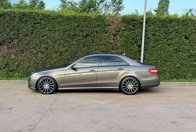 Makina ne shitje  ne Tirane - 10,500 Euro