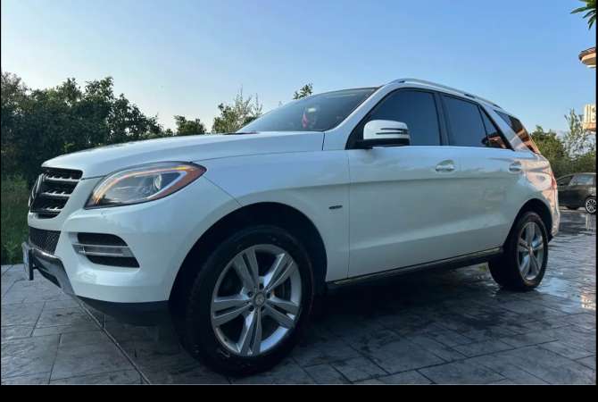 Makina ne shitje  ne Tirane - 17,500 Euro