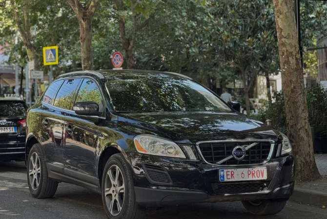 Makina ne shitje  ne Tirane - 8,700 Euro