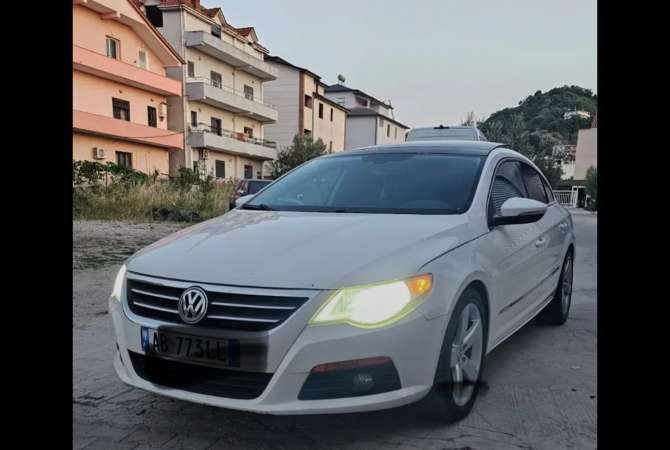 Makina ne shitje ne Tirane, Volkswagen, 2011 gasoline-gas,Kambio Automatik Pagesa 5,700  Euro.