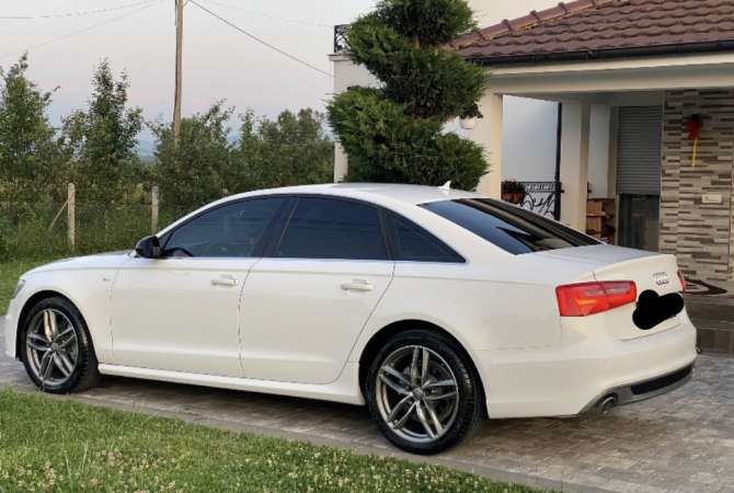 Makina ne shitje ne Tirane, Audi, 2014 Diesel,Kambio Automatik Pagesa 14,500  Euro.