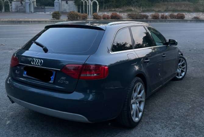 Makina ne shitje ne Tirane, Audi, 2010 Diesel,Kambio Manual Pagesa 6,000  Euro.