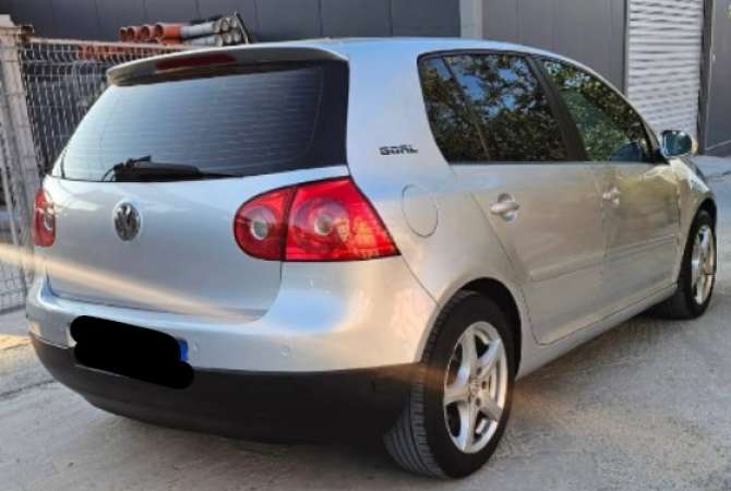 Makina ne shitje  ne Tirane - 3,500 Euro