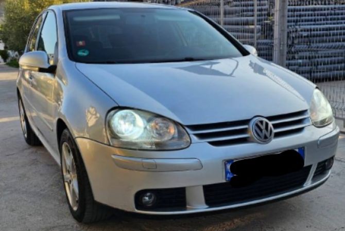 Makina ne shitje  ne Tirane - 3,500 Euro