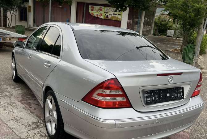 Makina ne shitje  ne Tirane - 4,600 Euro