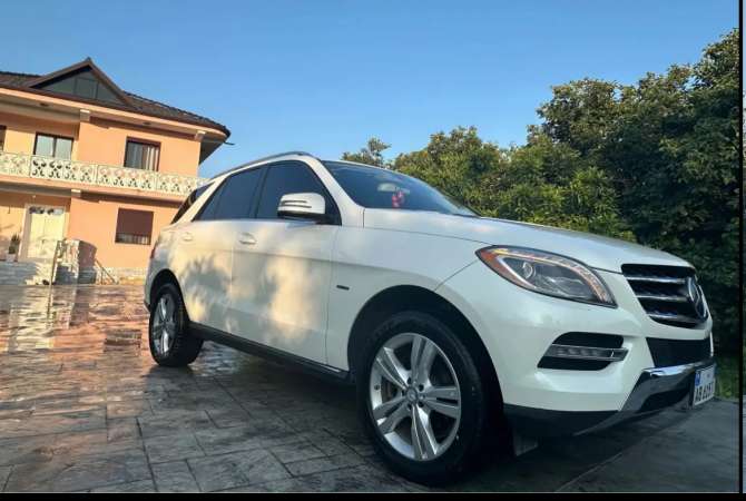 Auto in Vendita  a Tirana - 17,500 Euro