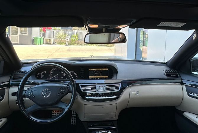 Makina ne shitje ne Tirane, Mercedes-Benz, 2010 Diesel,Kambio Automatik Pagesa 9,500  Euro.