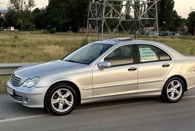 Makina ne shitje ne Tirane - 4,000 Euro