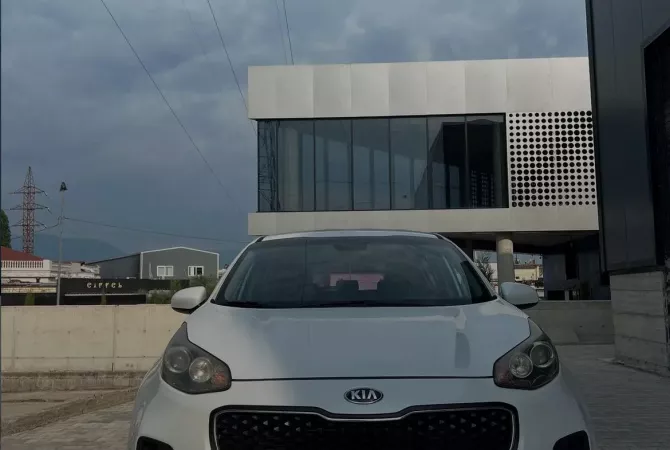 Auto in Vendita  a Tirana - 14,000 Euro