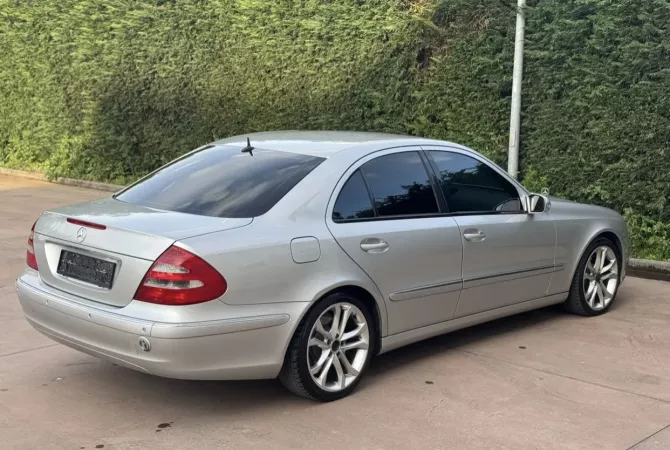 Makina ne shitje  ne Tirane - 5,200 Euro