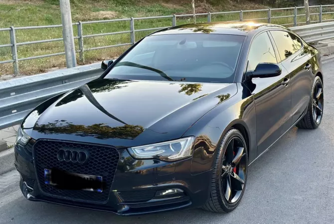 Makina ne shitje  ne Tirane - 9,999 Euro