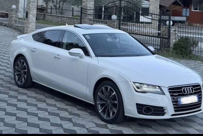 Makina ne shitje  ne Tirane - 13,400 Euro